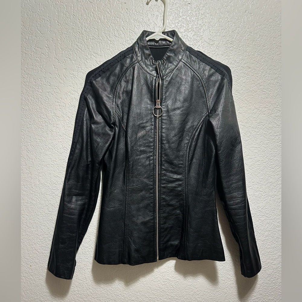 Vintage Y2K Maxima Black Leather Moto Jacket with Ring-Zip Detail - Picture 6 of 10
